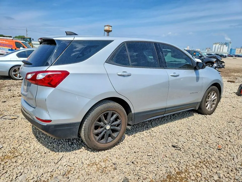 2018 CHEVROLET EQUINOX LS  