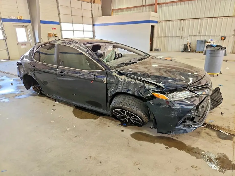 2020 TOYOTA CAMRY   