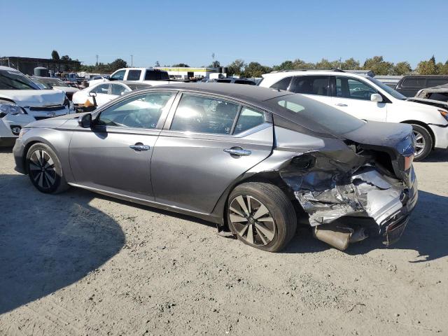 2022 NISSAN ALTIMA SV