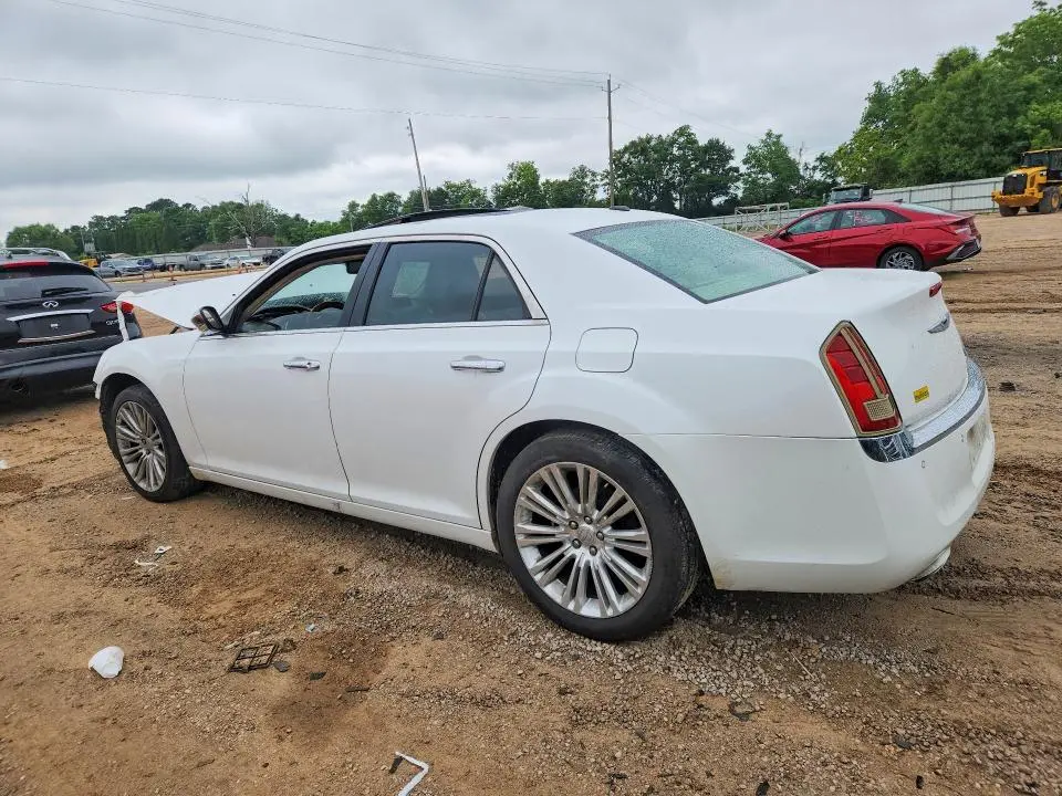 2011 CHRYSLER 300C   