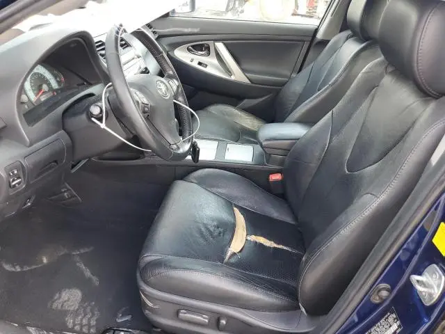 2011 TOYOTA CAMRY SE  