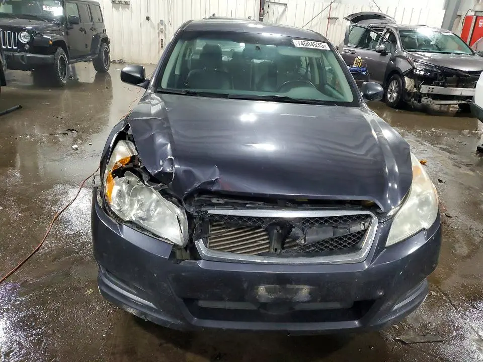 2010 SUBARU LEGACY 2.5I LIMITED  