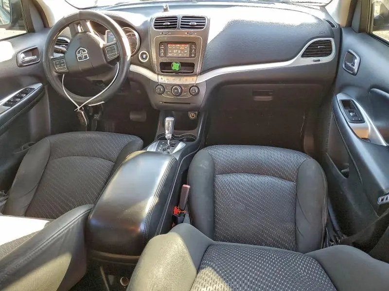 2011 DODGE JOURNEY MAINSTREET  