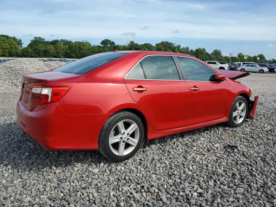 2012 TOYOTA CAMRY SE  
