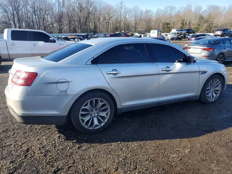 2015 FORD TAURUS LIMITED  