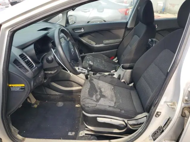 2017 KIA FORTE LX  