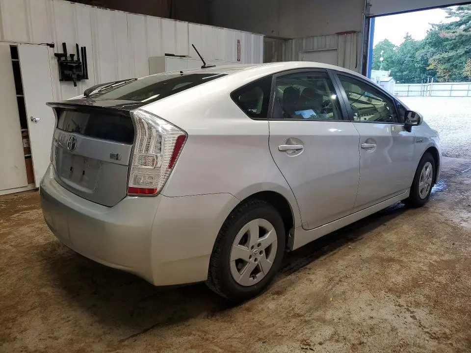 2011 TOYOTA PRIUS TWO  