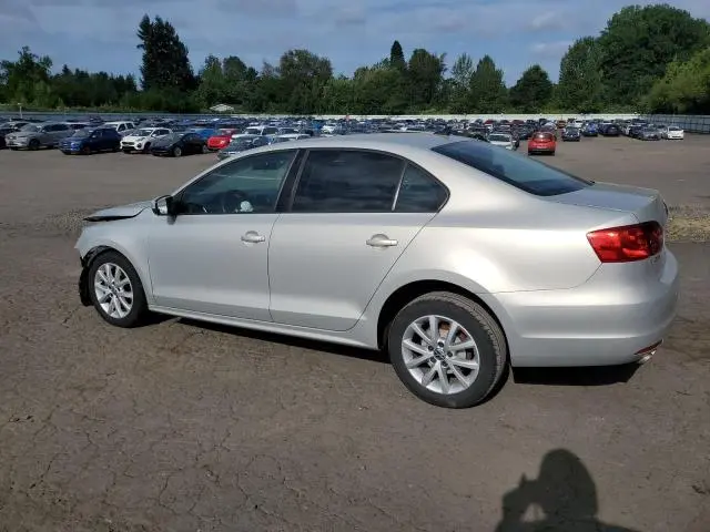 2011 VOLKSWAGEN JETTA SE  