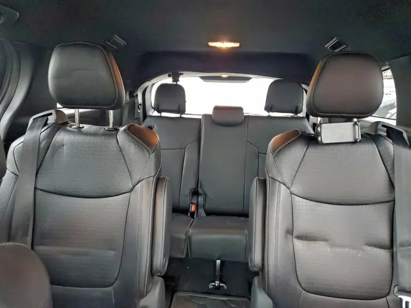 2025 TOYOTA SIENNA XSE  