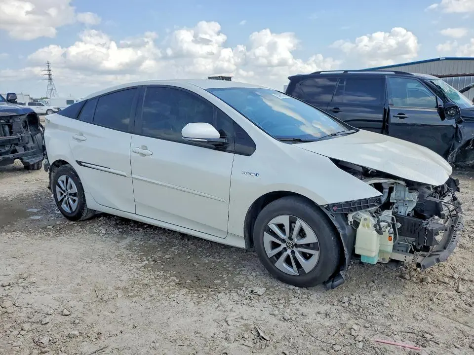 2018 TOYOTA PRIUS THREE  