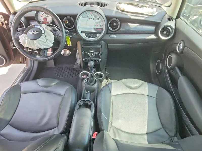 2013 MINI COOPER S  