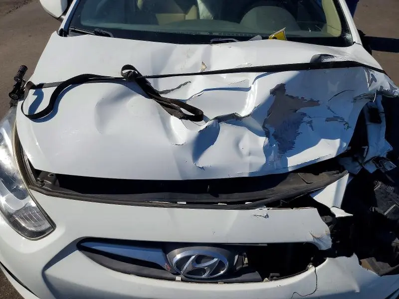 2014 HYUNDAI ACCENT GLS  