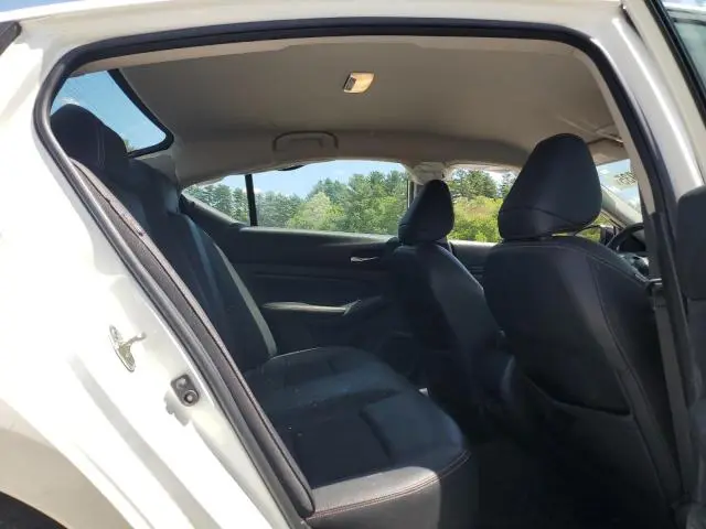2019 NISSAN ALTIMA SR  