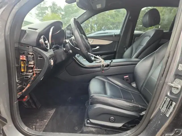 2019 MERCEDES-BENZ GLC 300  