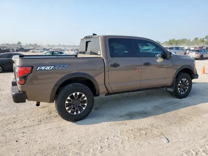 2023 NISSAN TITAN SV  