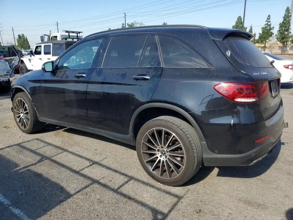 2021 MERCEDES-BENZ GLC 300  