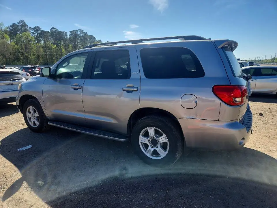 2010 TOYOTA SEQUOIA SR5  