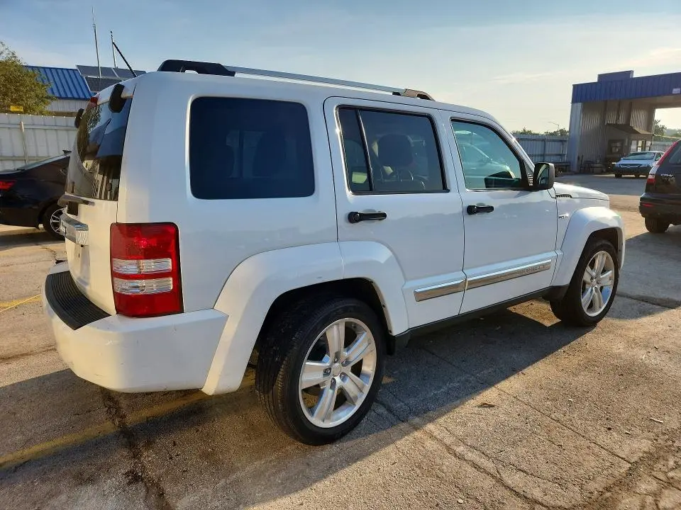 2012 JEEP LIBERTY JET  