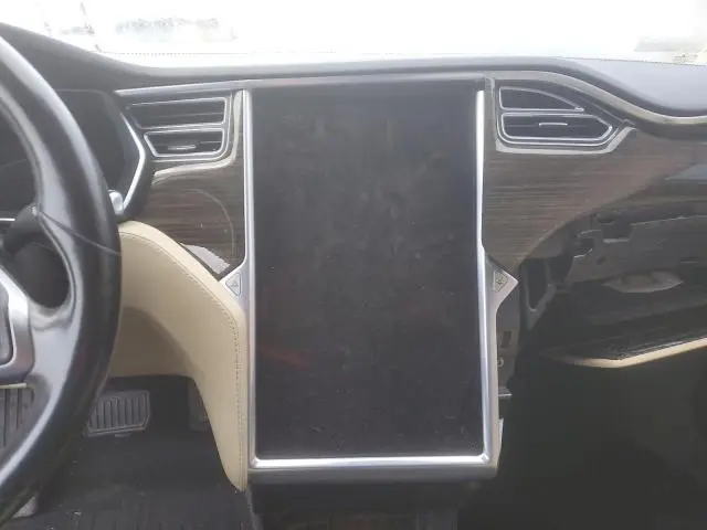 2015 TESLA MODEL S 85D  
