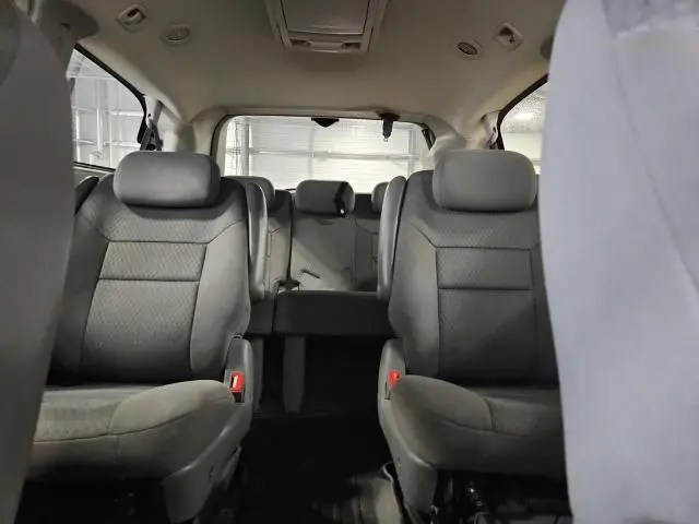 2010 CHRYSLER TOWN & COUNTRY TOURING  