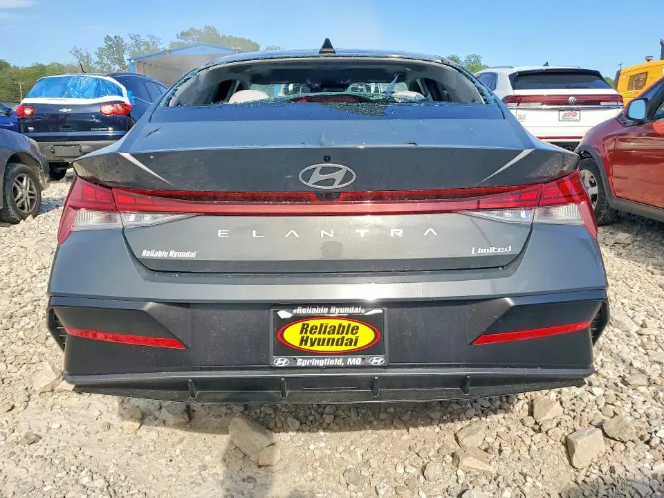 2026 HYUNDAI ELANTRA LIMITED  