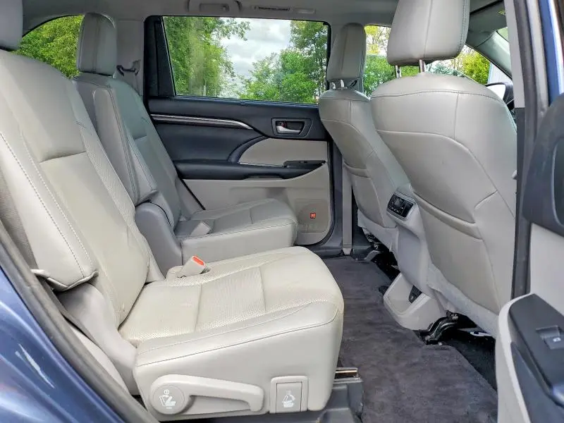 2015 TOYOTA HIGHLANDER LIMITED  