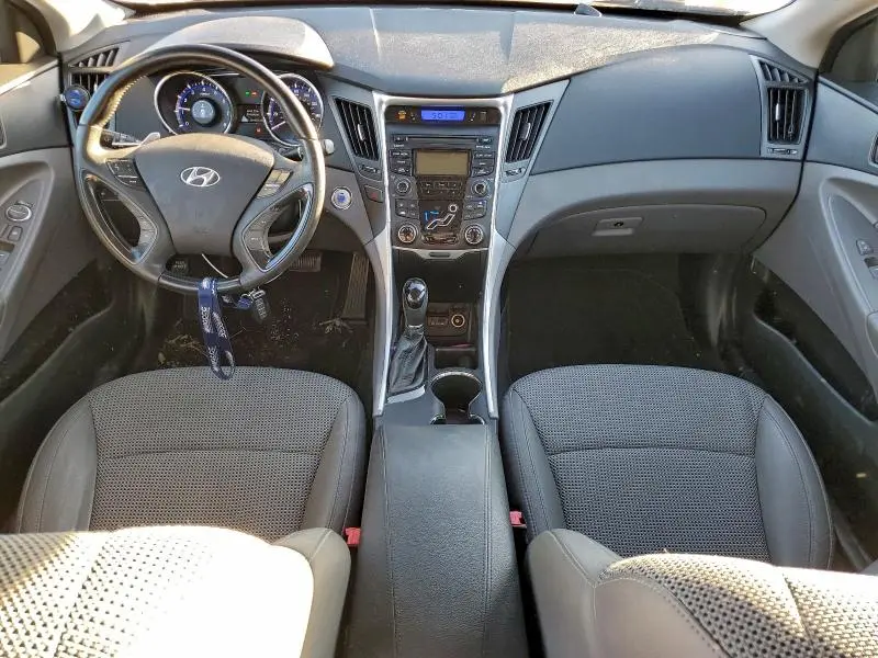 2012 HYUNDAI SONATA SE  