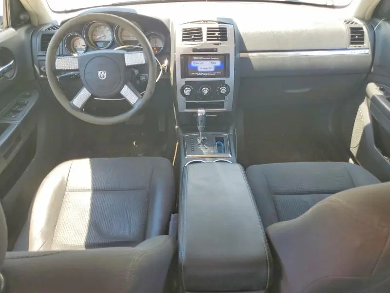 2010 DODGE CHARGER SXT  