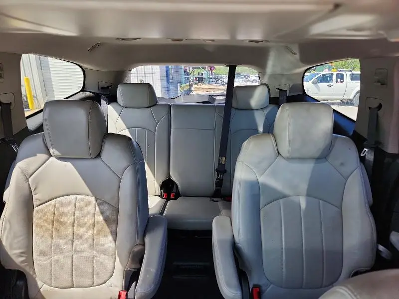 2010 CHEVROLET TRAVERSE LTZ  