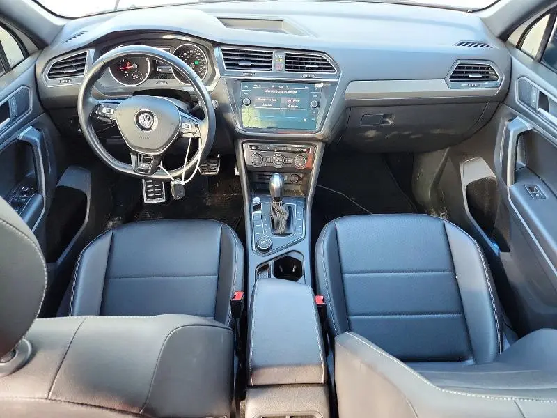 2021 VOLKSWAGEN TIGUAN SE  