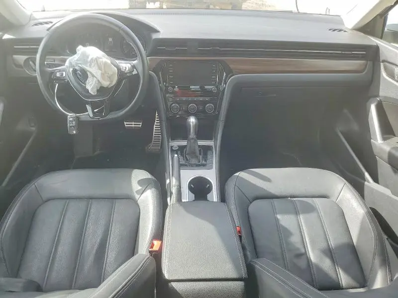 2020 VOLKSWAGEN PASSAT SEL  