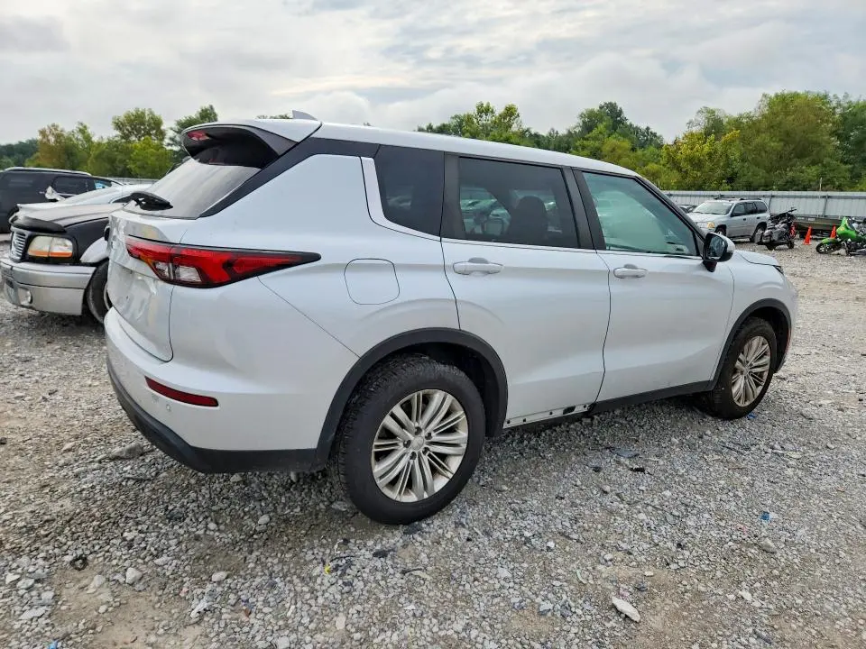 2022 MITSUBISHI OUTLANDER ES  