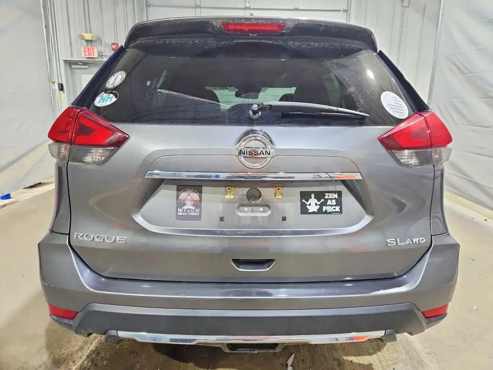 2018 NISSAN ROGUE SL  