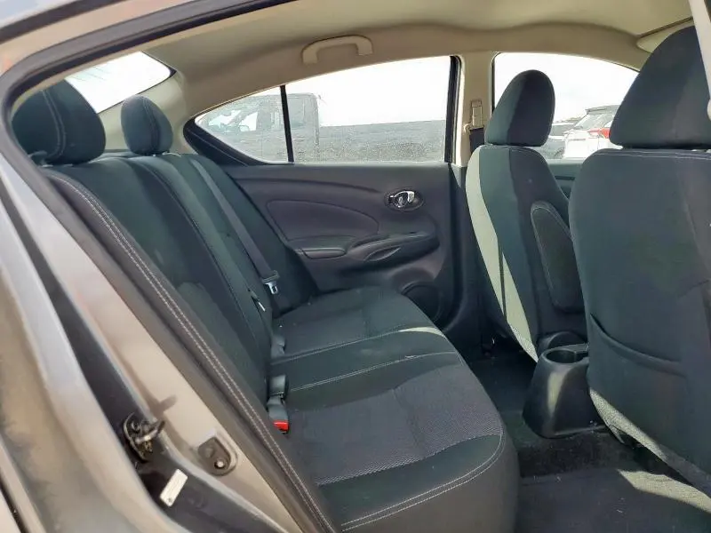 2018 NISSAN VERSA S  