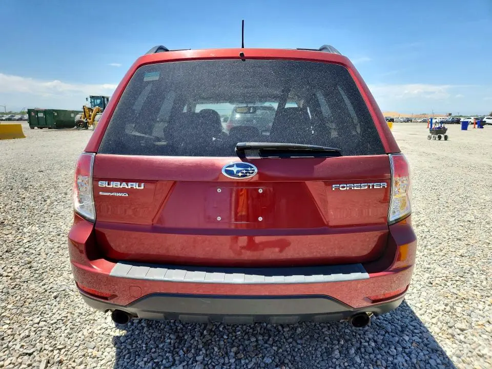 2011 SUBARU FORESTER LIMITED  