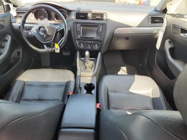 2017 VOLKSWAGEN JETTA SE  
