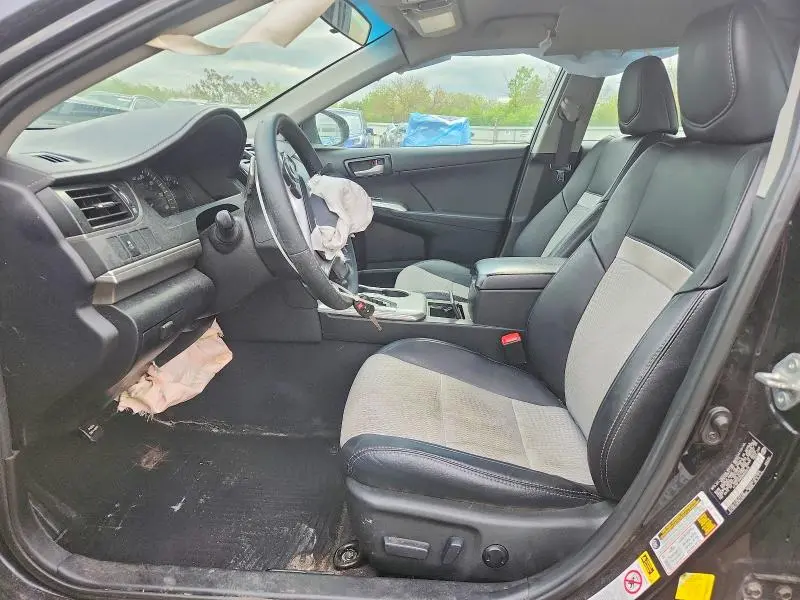 2013 TOYOTA CAMRY SE  