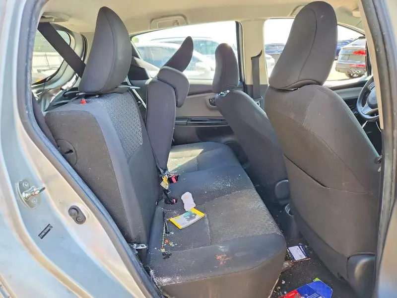 2017 TOYOTA YARIS 5-DOOR L FLEET  