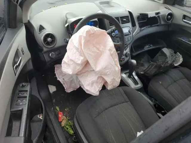 2015 CHEVROLET SONIC LT  