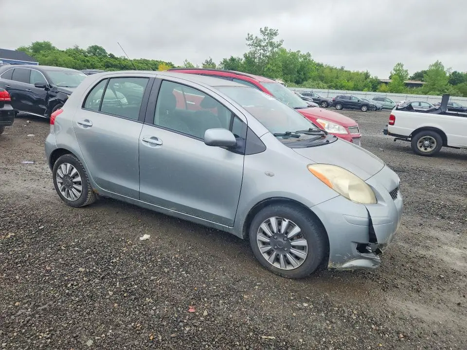 2010 TOYOTA YARIS BASE  