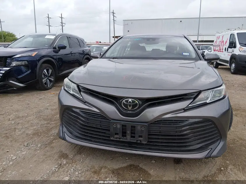 2018 TOYOTA CAMRY LE