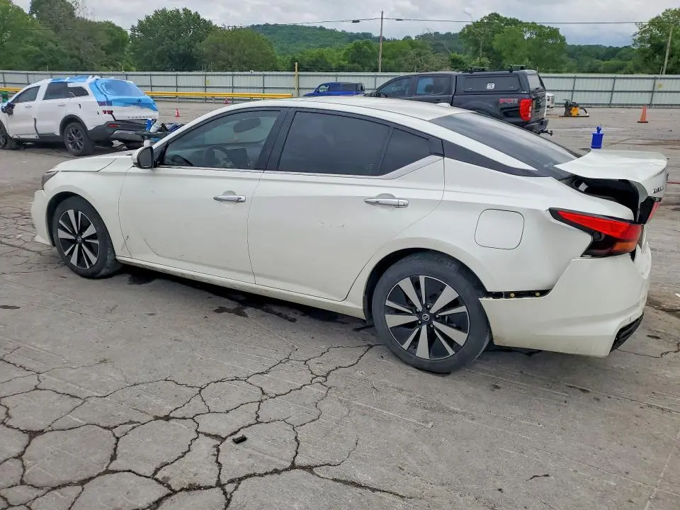2019 NISSAN ALTIMA SV  