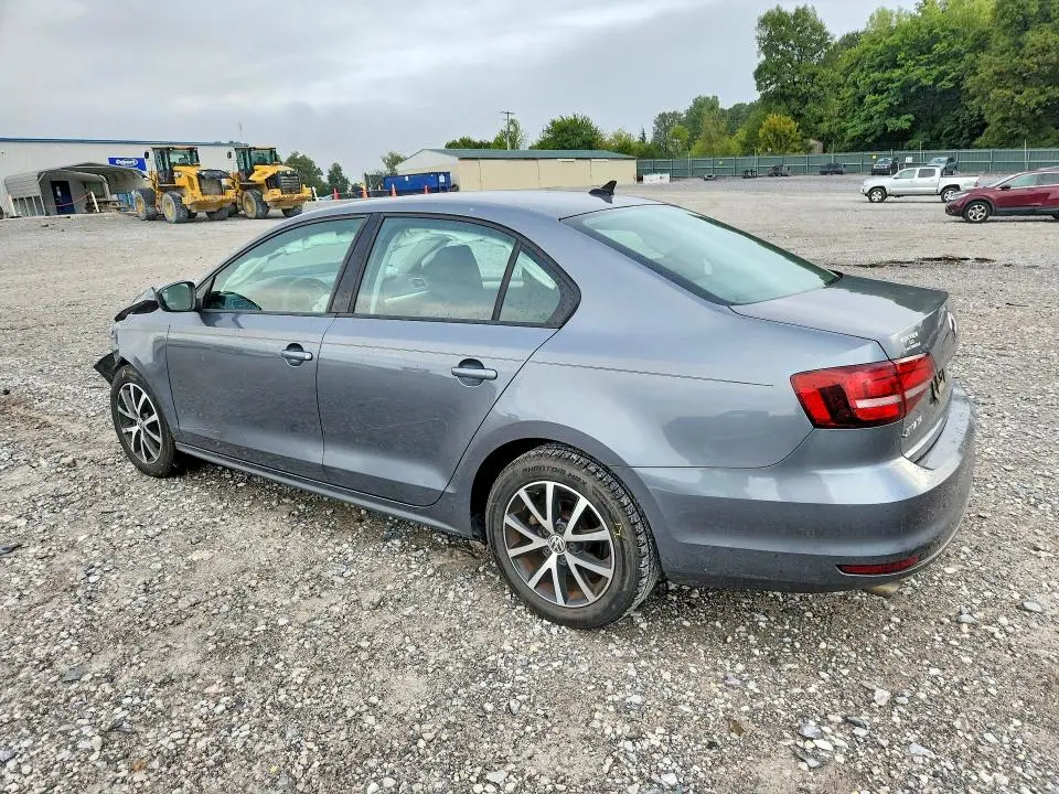 2016 VOLKSWAGEN JETTA SE  