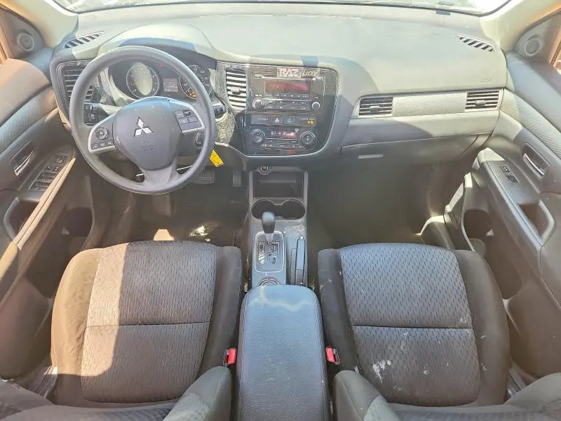 2014 MITSUBISHI OUTLANDER ES  