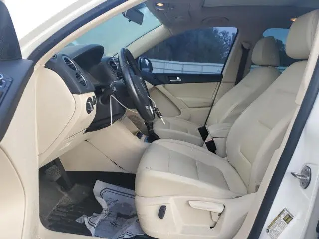 2013 VOLKSWAGEN TIGUAN S  