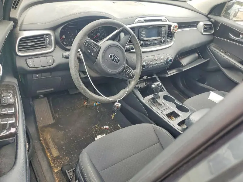 2017 KIA SORENTO LX V6  