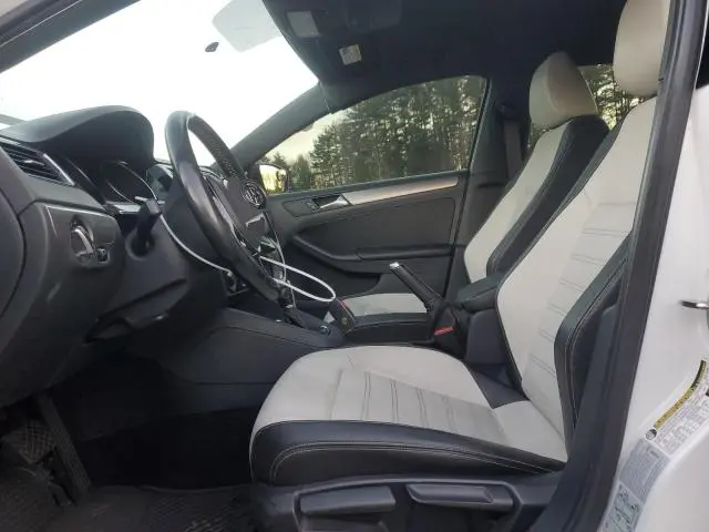 2016 VOLKSWAGEN JETTA SPORT  