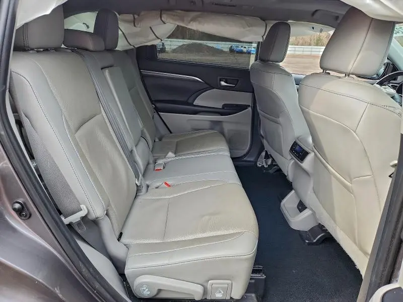 2019 TOYOTA HIGHLANDER LIMITED  