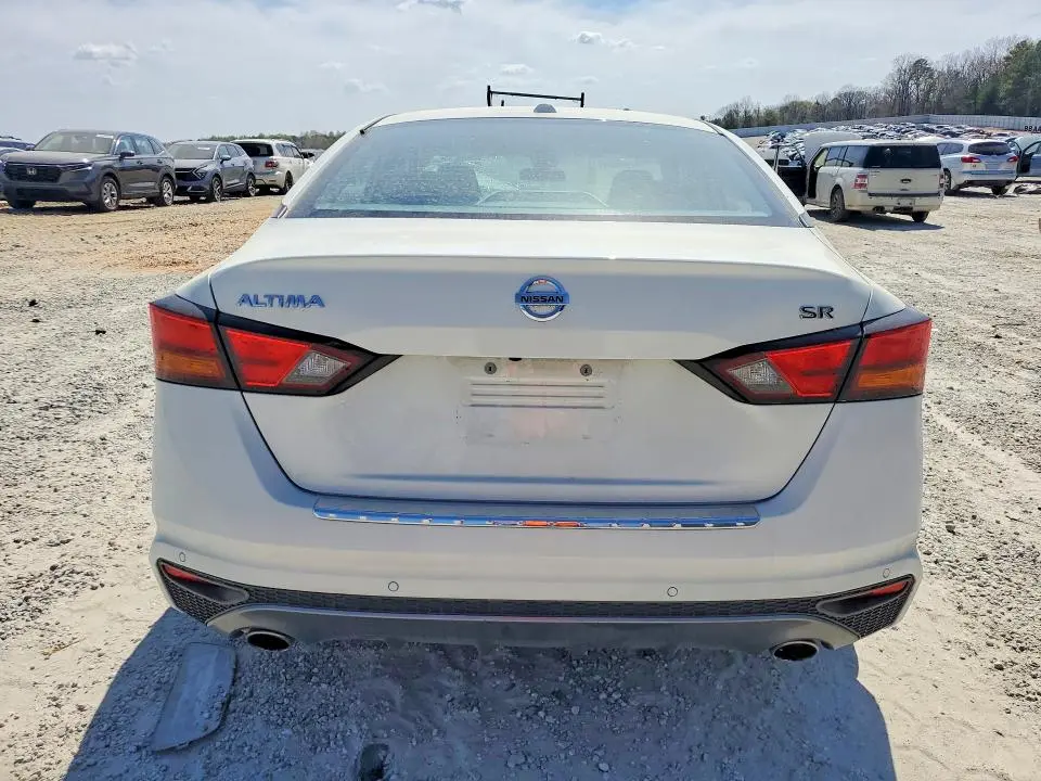 2022 NISSAN ALTIMA 2.5 SR  