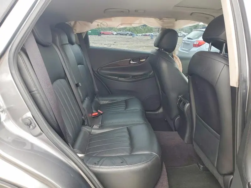 2016 INFINITI QX50 BASE  